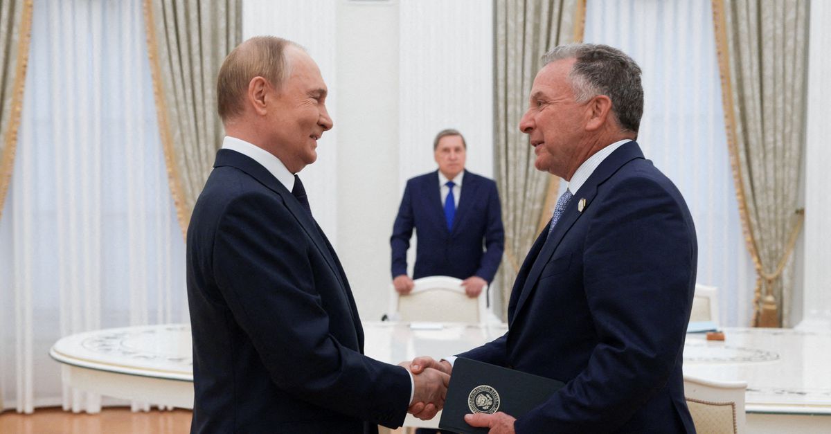 Witkoff adviseerde het Kremlin hoe Trump te paaien – maar wie lekte die gesprekken?