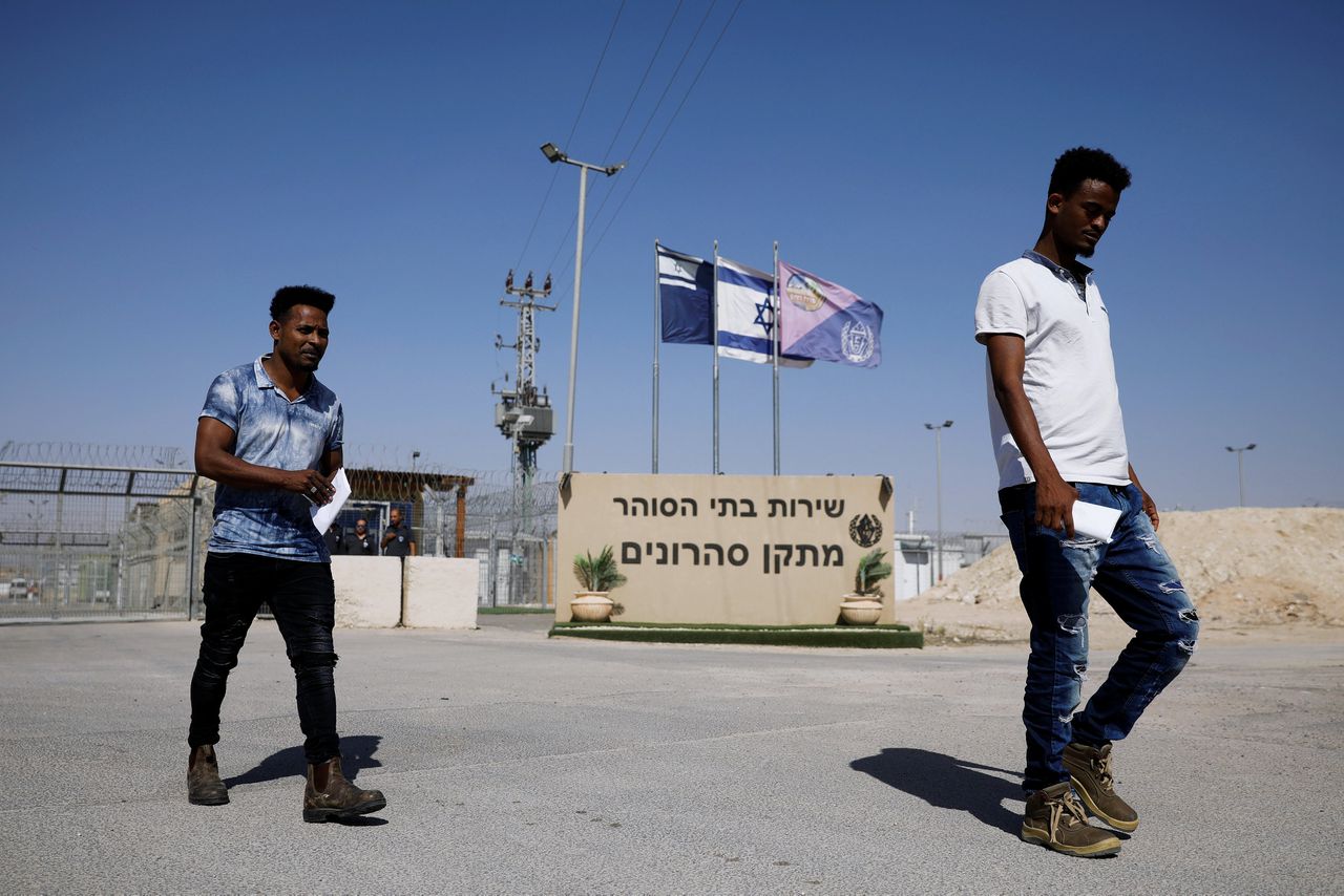 Israël mag Afrikaanse migranten niet uitzetten 