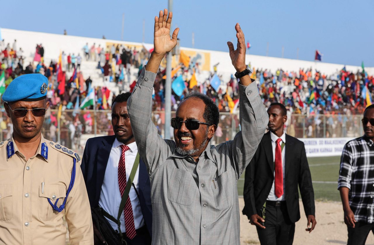 De Somalische president Hassan Sheikh Mohamud op 12 januari bij een door de regering georganiseerde bijeenkomst tegen de jihadistische groepering Al-Shabaab in de Somalische hoofdstad Mogadishu.