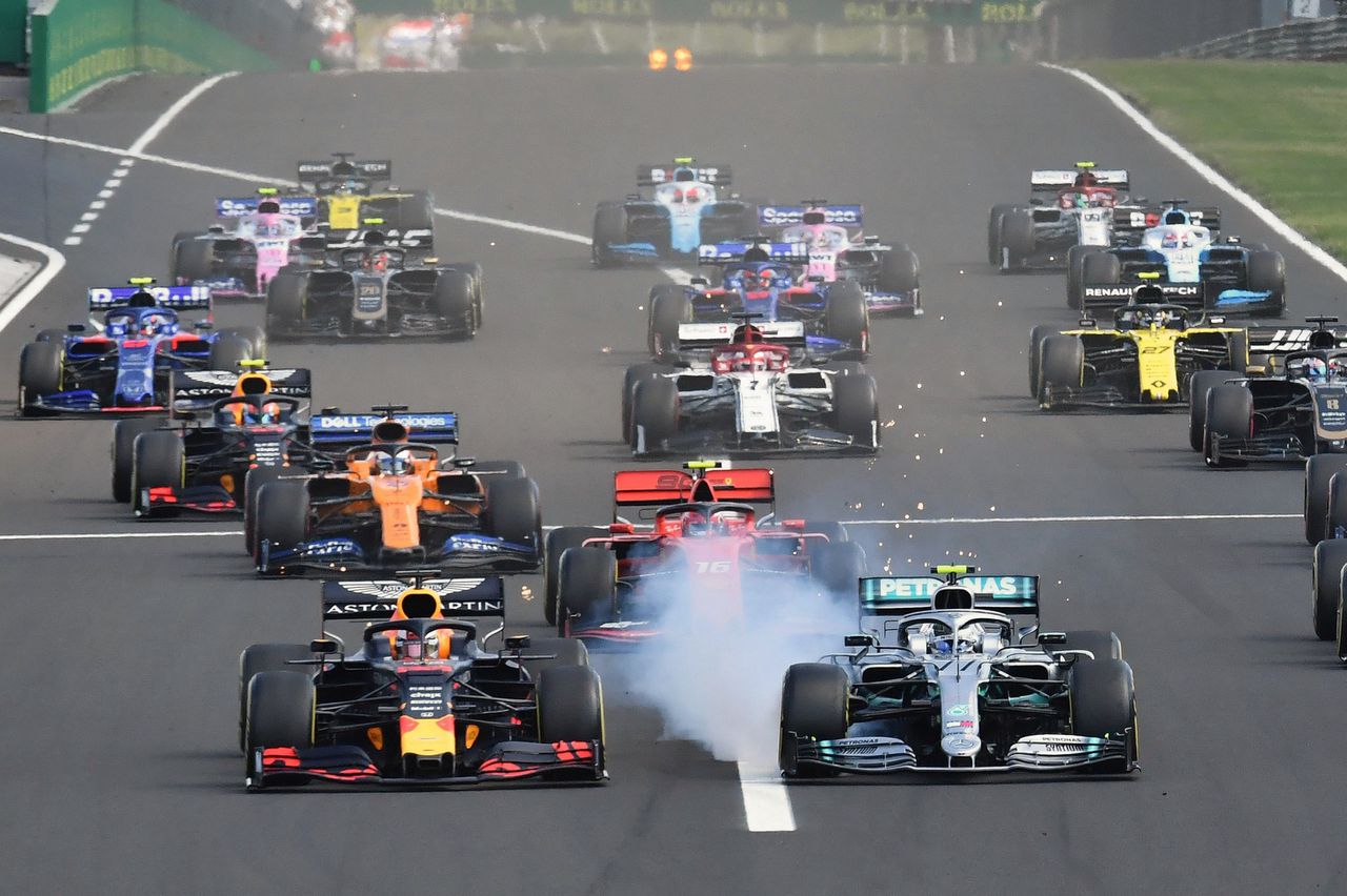 Hamilton verslaat Verstappen en wint GP Hongarije 