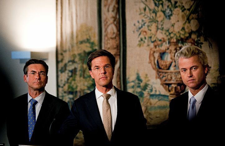 'Kabinet denkt over aanpak aftrek' - Wilders dreigt met verkiezingen - NRC