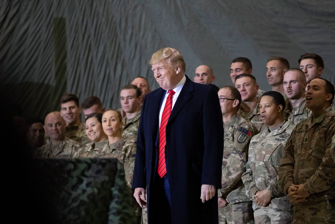 Trump trekt bijna helft Amerikaanse militairen terug uit Afghanistan 