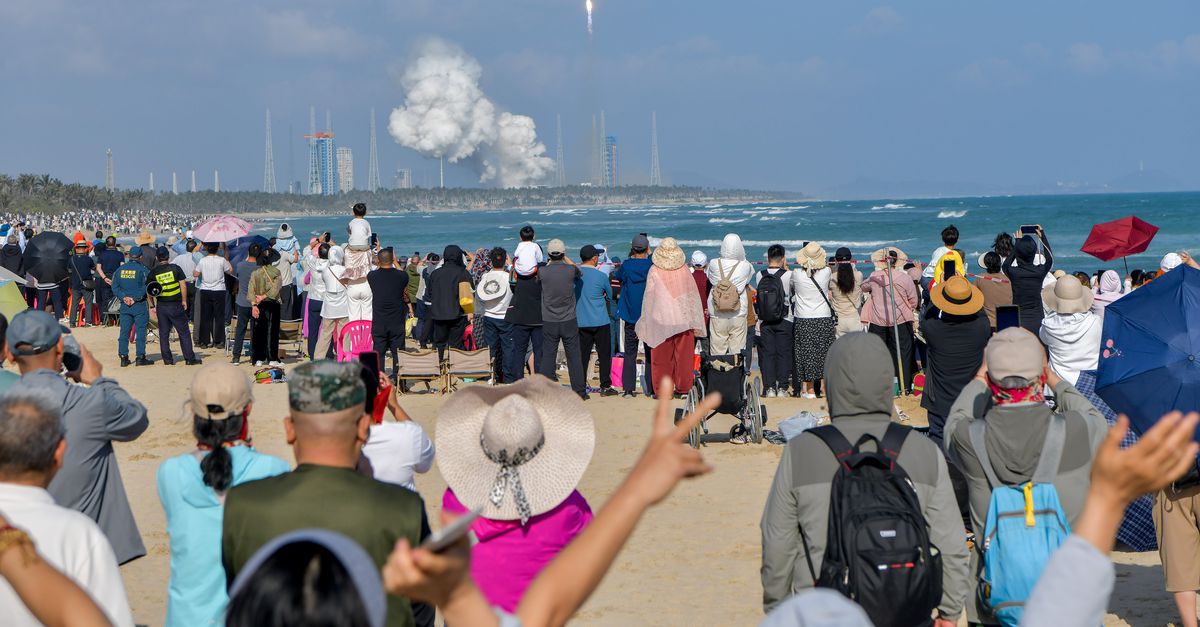 Op het eiland Hainan zijn China’s grote ruimtevaartambities een toeristische trekpleister