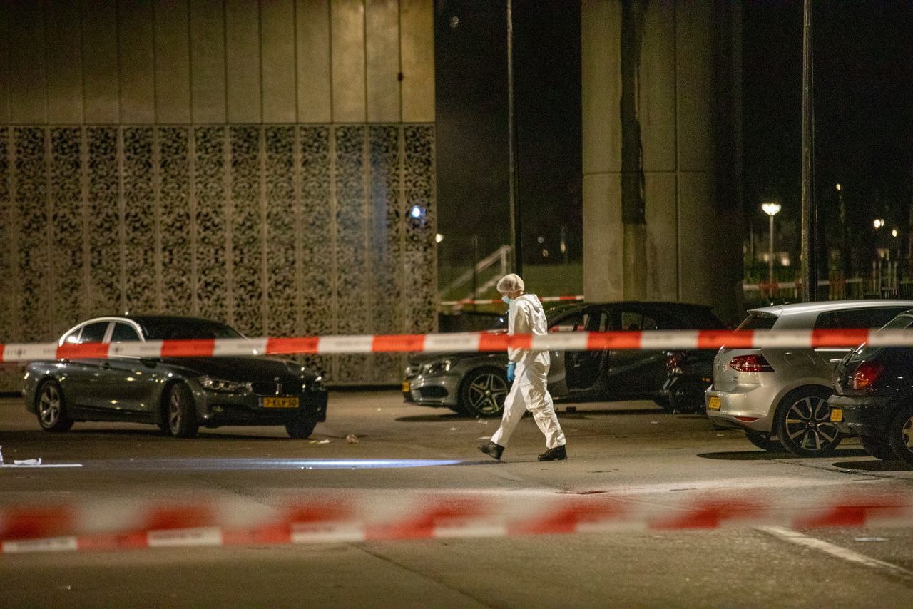 Afgelopen juli werd een Amsterdamse crimineel doodgeschoten bij een metrostation.
