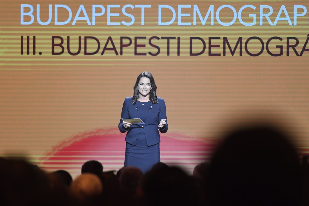 Als minister maakte ze fulltime moederschap in Hongarije rendabel, nu wordt Novák president 