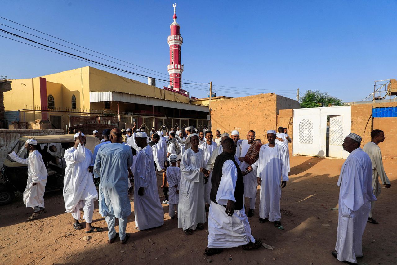 Eenzijdige driedaagse wapenstilstand Soedan vanwege einde ramadan lijkt alweer geschonden 