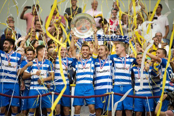 Pec Zwolle Klopt Ajax En Wint Johan Cruijff Schaal Nrc