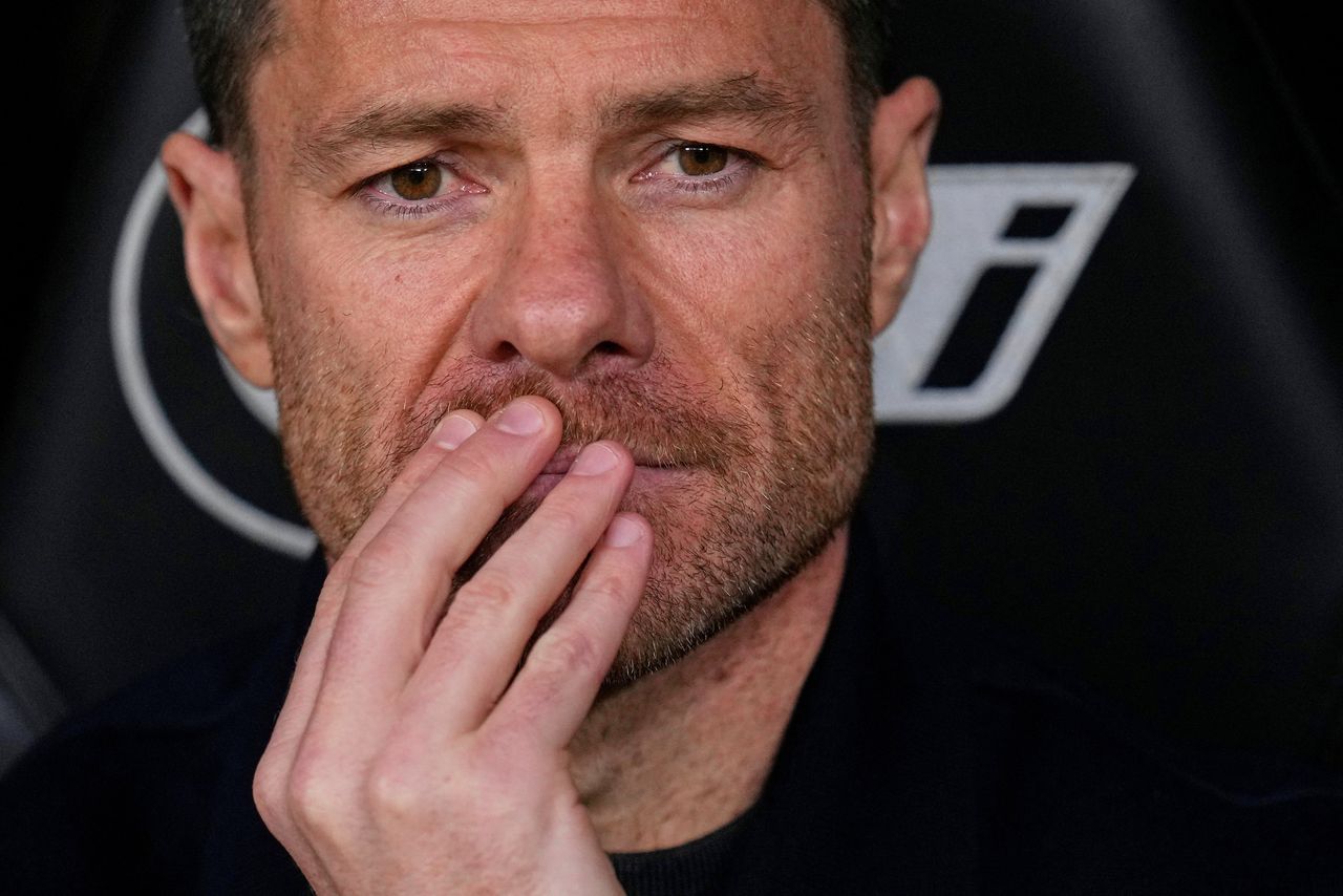 Real Madrid en trainer Xabi Alonso uit elkaar