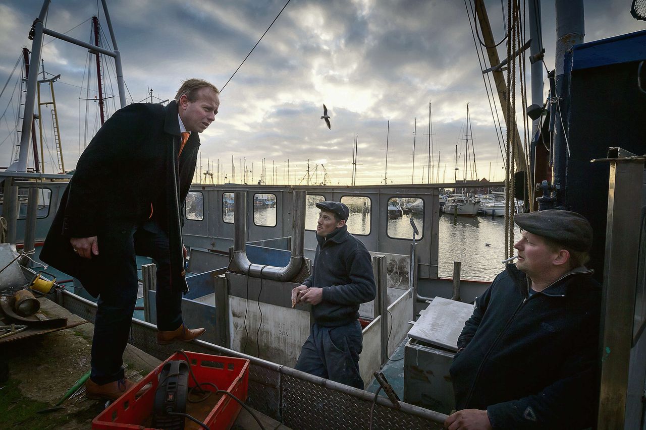 SGP zoekt 378 kiezers. In Urk? - NRC