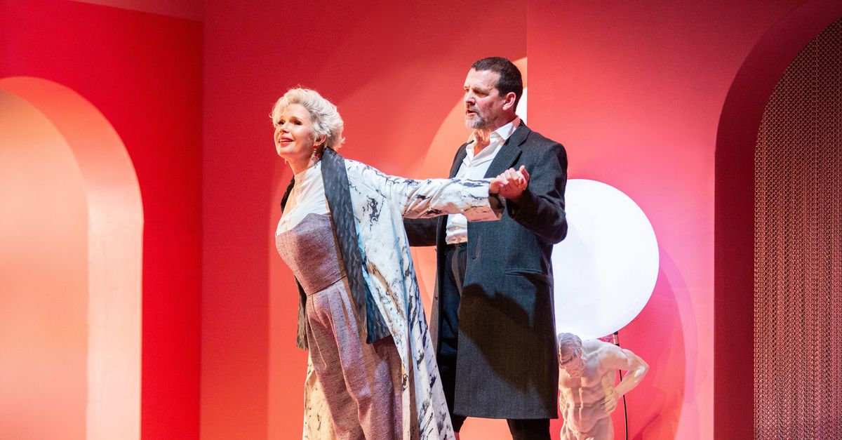 Mark Rietman schittert als sadistische Valmont in ‘Dangerous Liaisons ...
