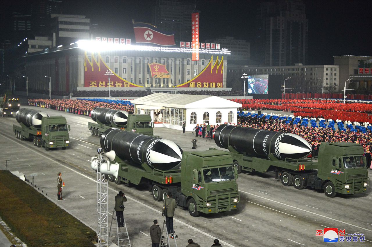 QHYZRV Onderzeeër Nucleaire Onderzeeër Simulatie Militaire Speedboot Competitief Waterspel Zwembad En Meer Snelle Afstandsbediening Boot Afstandsbediening Cadeau Voor Kinderen Elektrisch Waterboot Spe