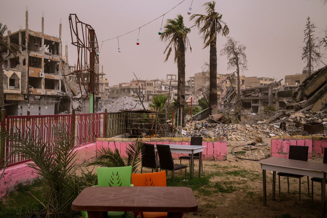 Voor wederopbouw is Raqqa op zichzelf aangewezen 