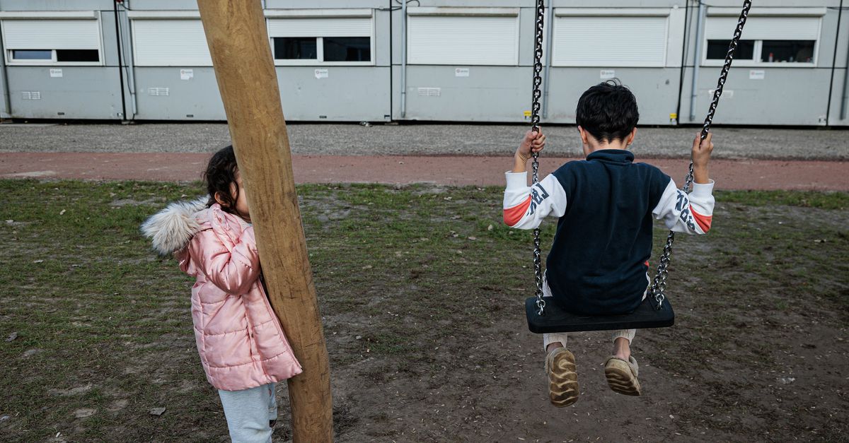 Ruime meerderheid van gemeenten voldoet niet aan verplichtingen huisvesting statushouders: ruim 8.800 asielzoekers wachten op woning