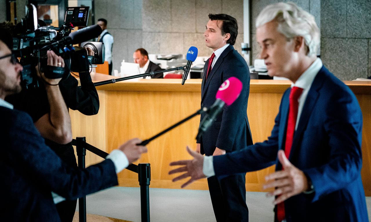 Thierry Baudet (FvD) en Geert Wilders (PVV) tijdens het wekelijkse vragenuur in de Tweede Kamer. Foto Bart Maat / ANP