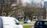 Auto’s passeren een flitspaal in Rotterdam.
