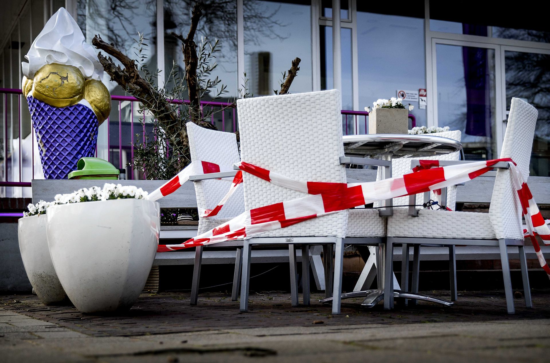 Dodental Italie Neemt Minder Toe Ook Aantal Ic Opnames Neemt Af Nrc