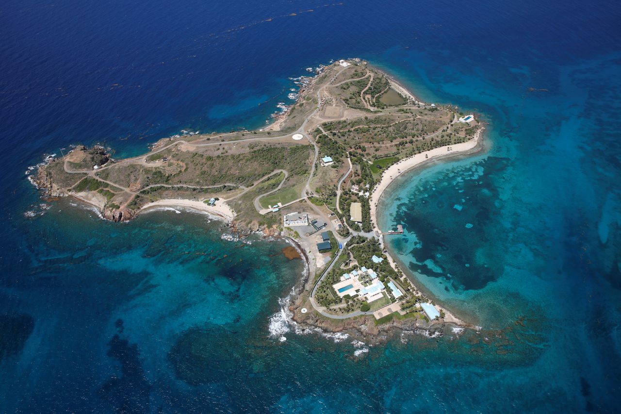 Luchtfoto van het Little St. James Island, een van Epsteins privé-eilanden.