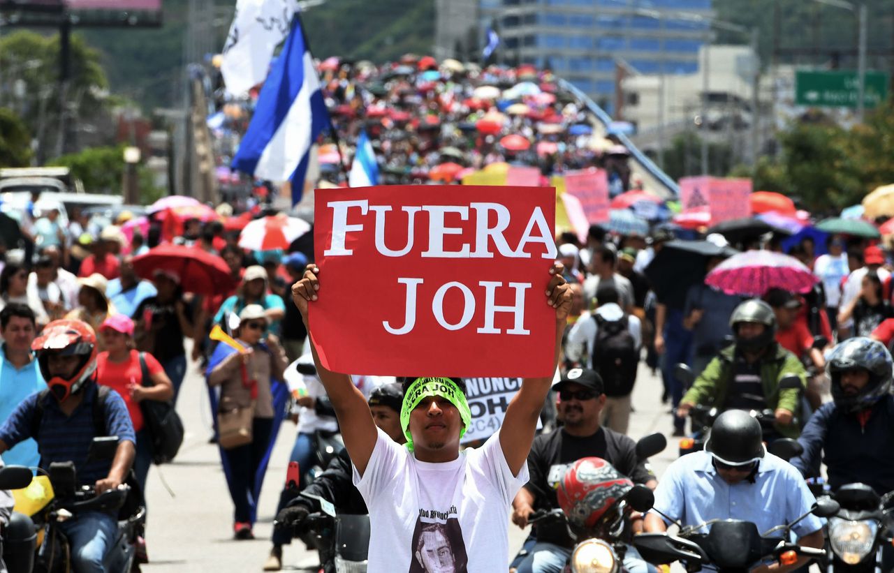 Dinsdag werd in Honduras opnieuw geprotesteerd tegen president Juan Orlando Hernández, die in verband wordt gebracht met drugskartels.