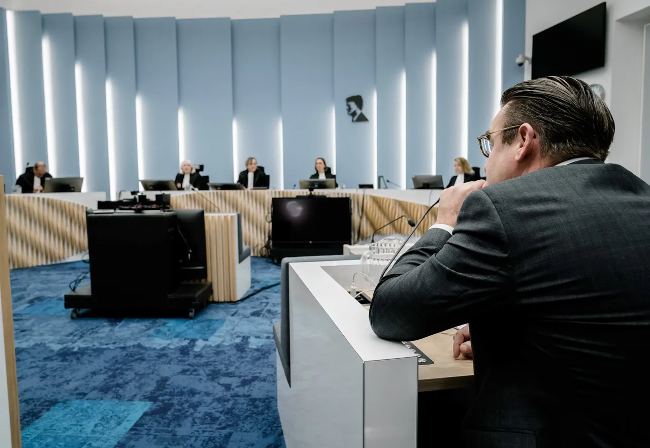‘OM voert kruistocht tegen Richard de Mos’ - NRC