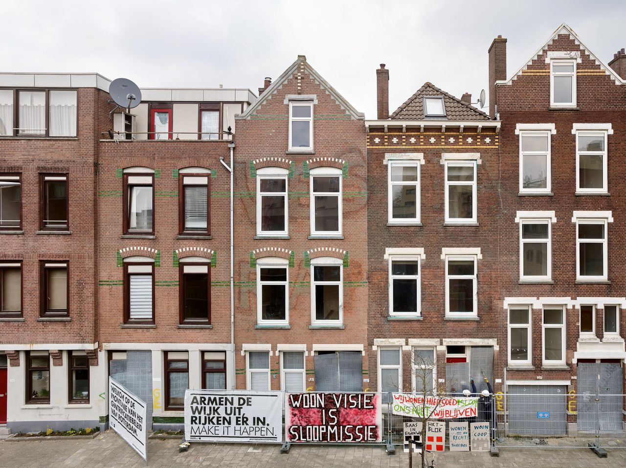 Sloop sociale huurwoningen in de Tweebosbuurt in Rotterdam.