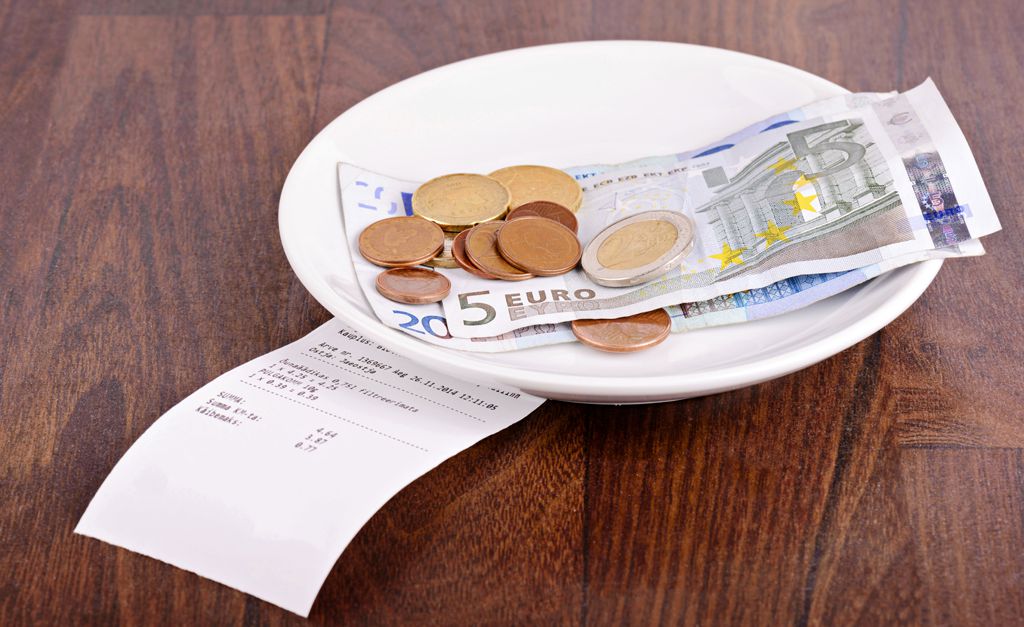 Niet Je Portemonnee Uitstorten Op Tafel En Nog Meer Tips Over Fooi Nrc