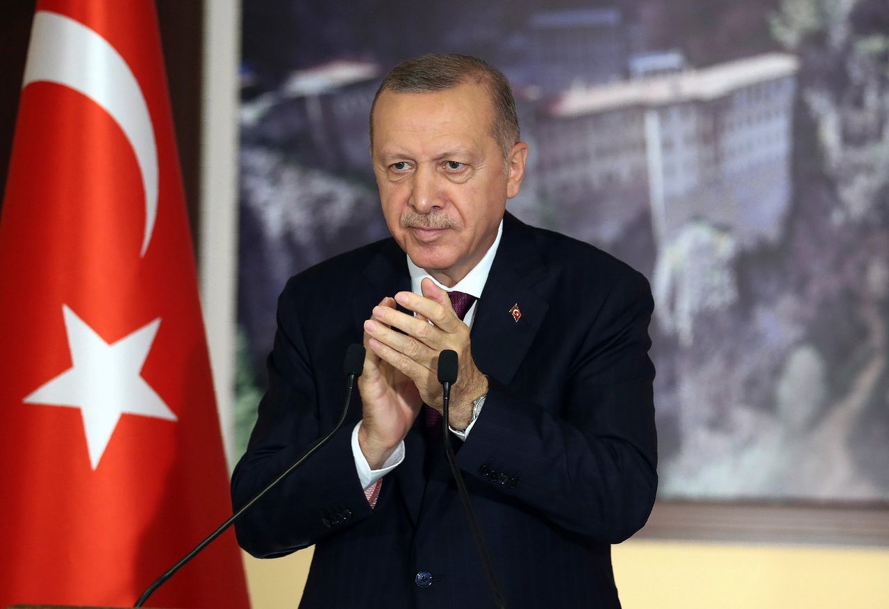 De Turkse president Recep Tayyip Erdogan bij een conferentie in Instanbul over de socialemediawet.