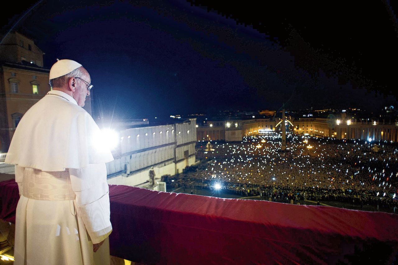 Paus Franciscus is mild, maar zaait ook verwarring 