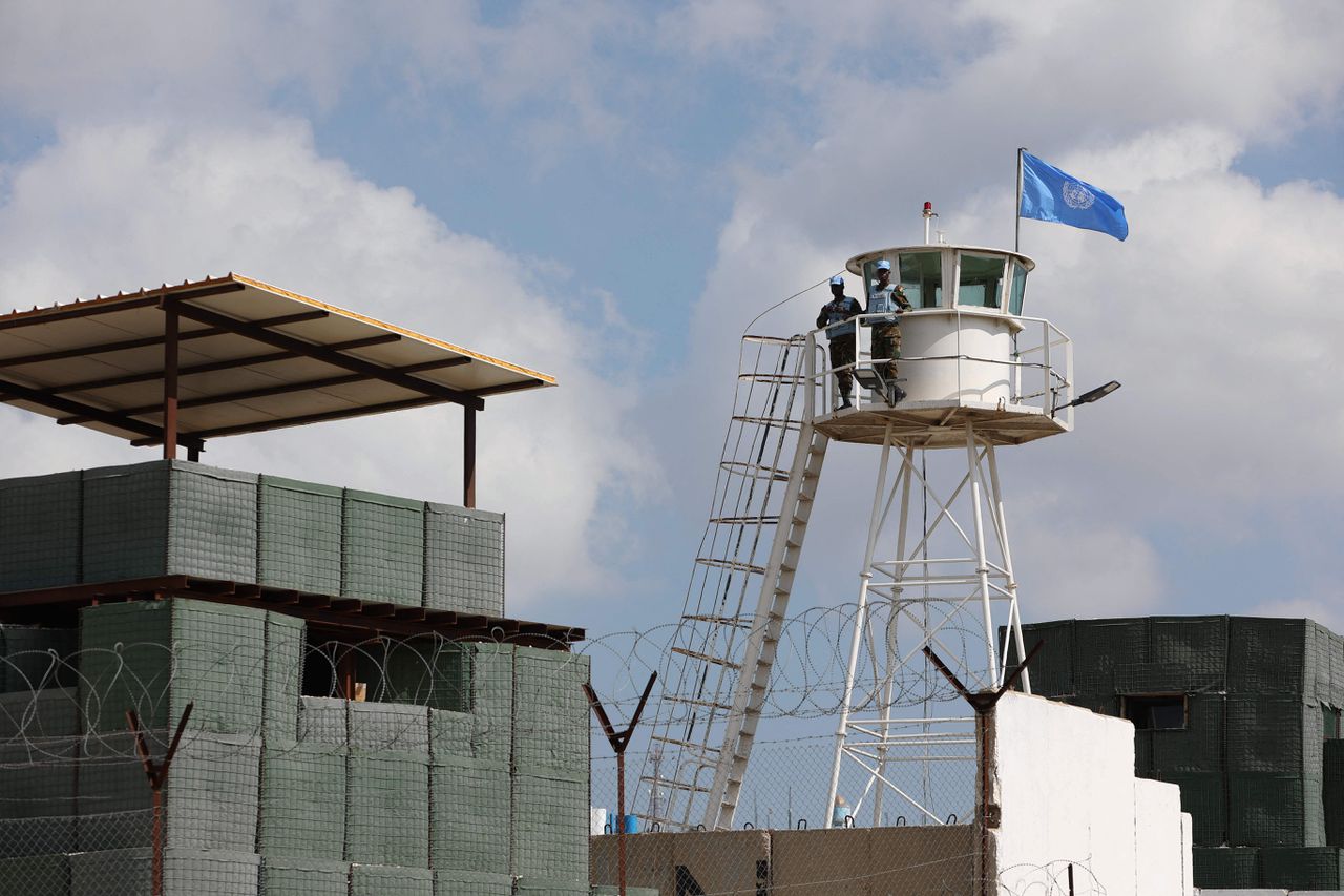 ‘Hevige vuurgevechten’ bij de grens tussen Israël en Libanon, VN-gebouw geraakt door raket 