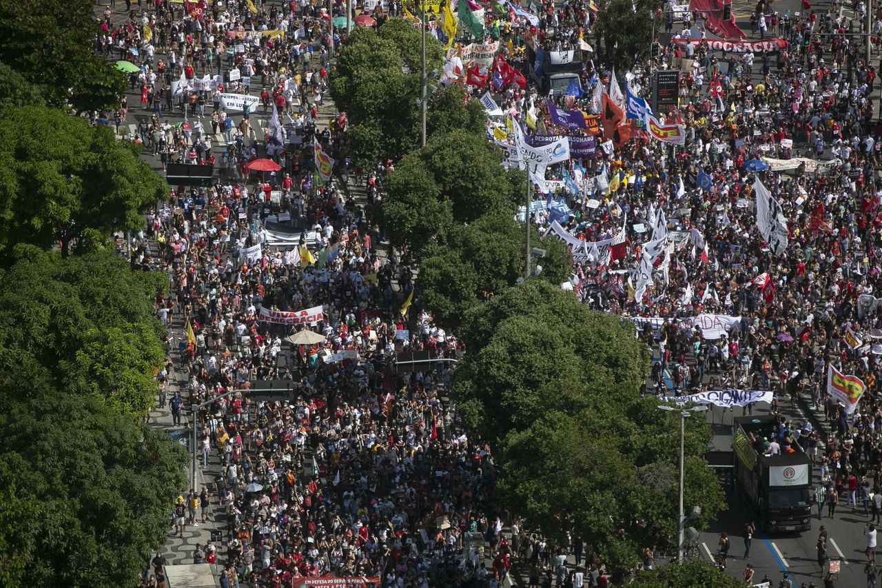 Duizenden mensen waren op de been in Rio de Janeiro.