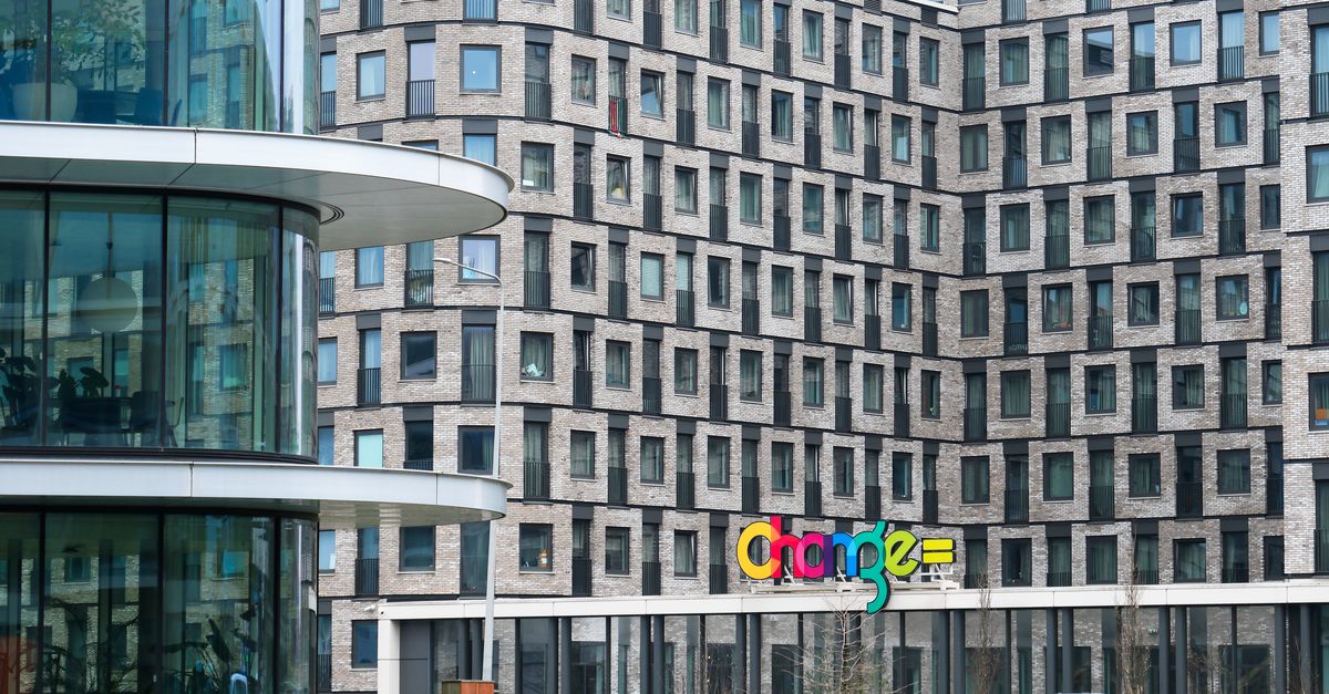 Drie maanden voorwaardelijk voor bestuurder Change= om late belastingaangiftes