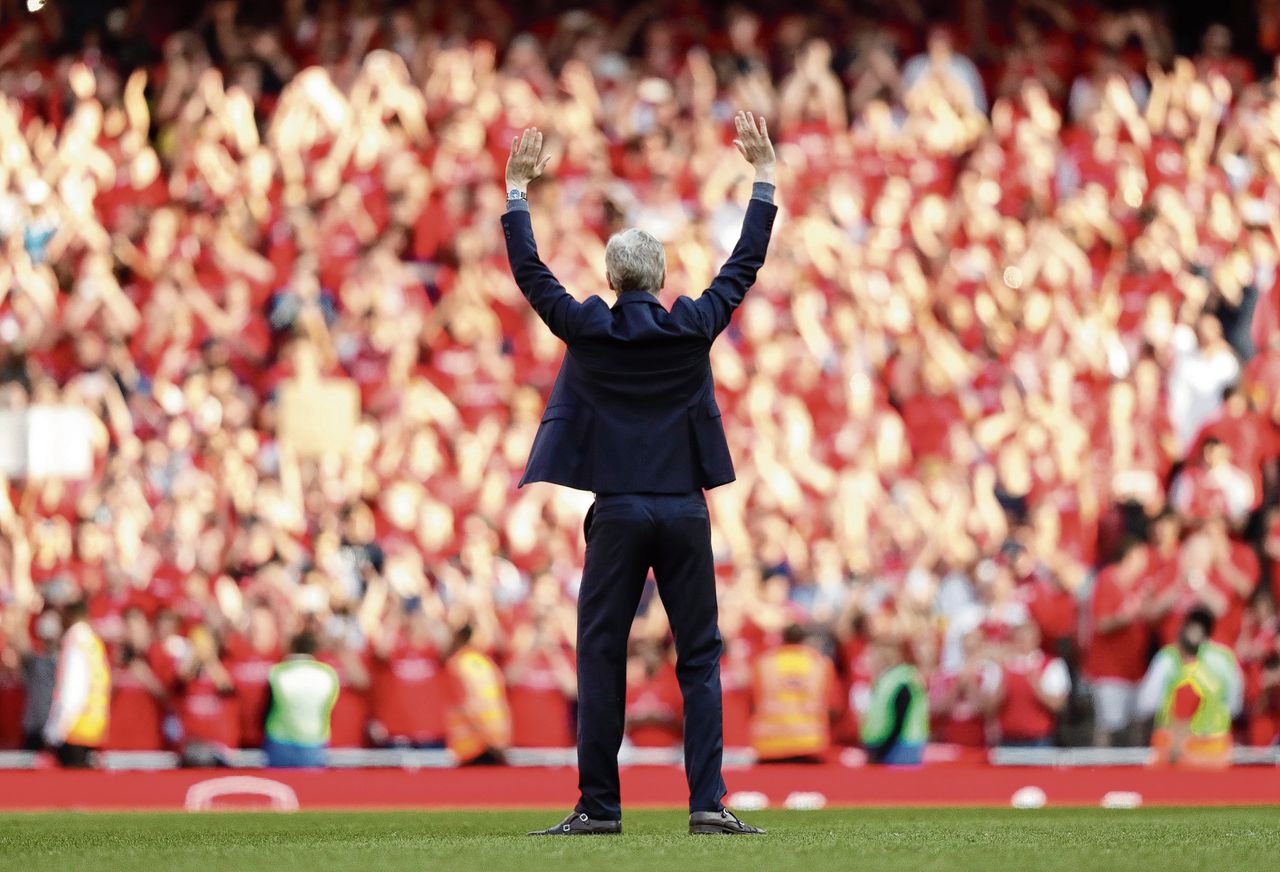 Na 22 jaar verlaat Arsène Wenger Arsenal. Hij boekte er successen met zijn onorthodoxe aanpak, maar een Europese prijs bleef altijd uit.Foto’s AP, Reuters, Getty