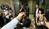 De Japanse minister van Financiën Satsuki Katayama spreekt de media toe over de gezamenlijke actie van de VS en Japan.