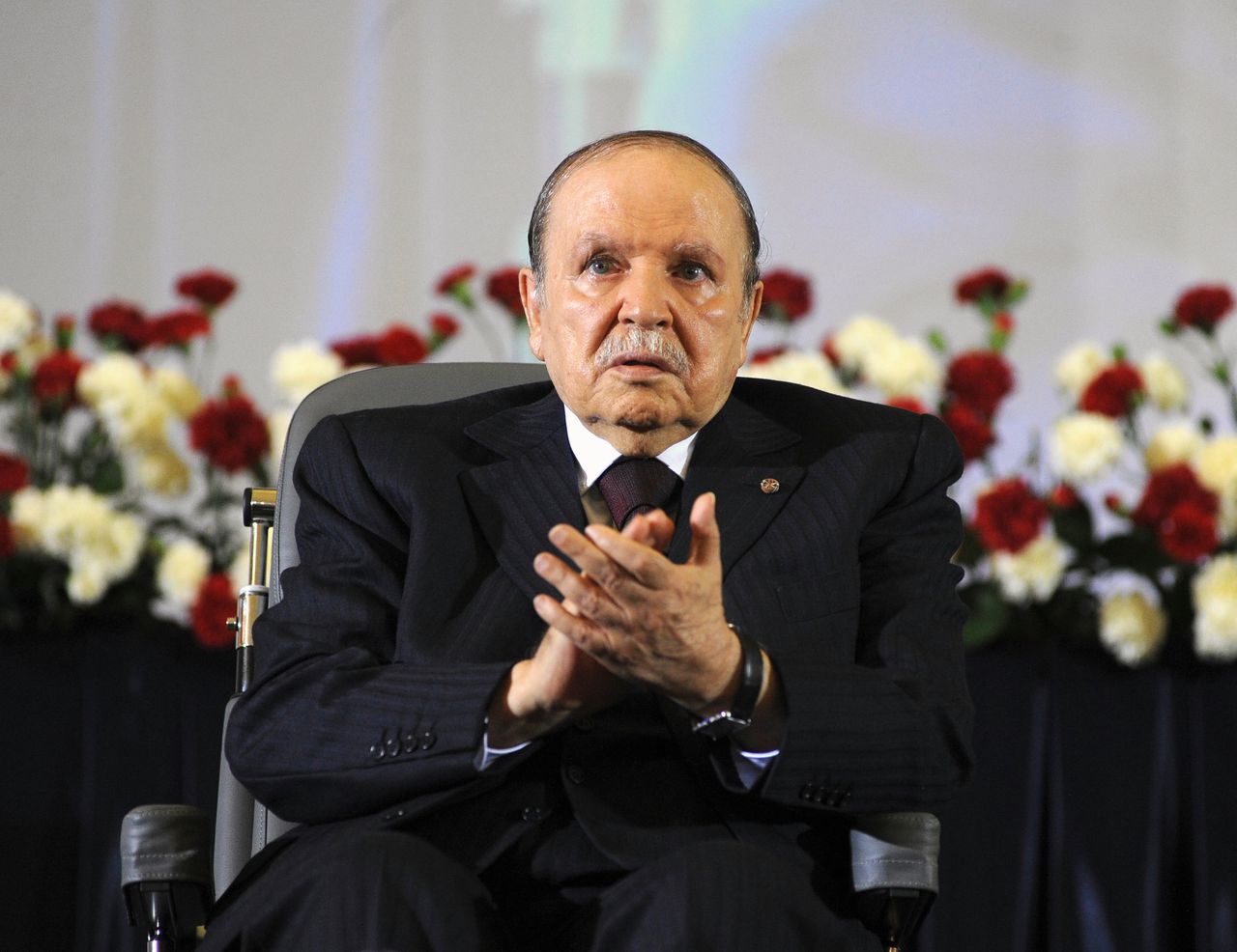 Archiefbeeld uit 2014. Aanvankelijk kandideerde Bouteflika zich voor een vijfde termijn, maar na grote protesten zag hij af van zijn herverkiezing.