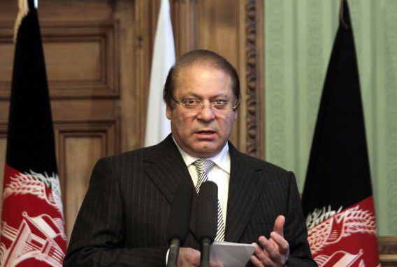 Premier Nawaz Sharif heeft een onderzoek geëist naar de rol van de politie bij de steniging van een zwangere vrouw. ANP / EPA/S. SABAWOON