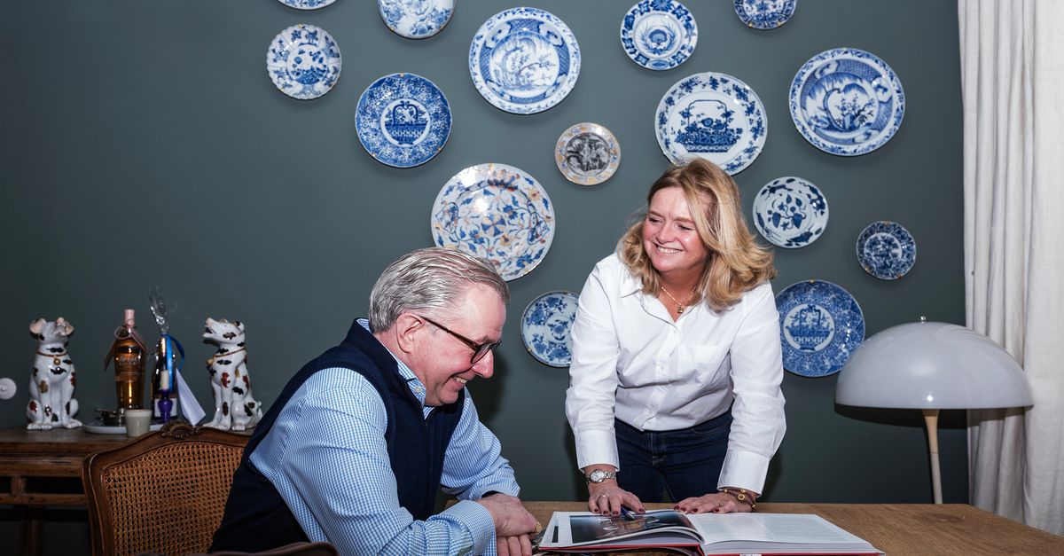 ‘We kijken het achtuurjournaal ook echt wanneer het wordt uitgezonden. Dan vinden onze kinderen ons wel ongelofelijke boomers’