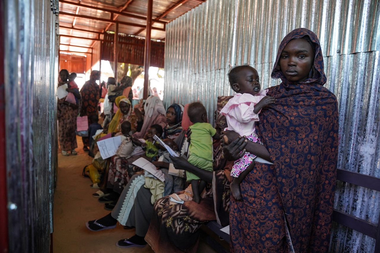 Ernstige honger in door burgeroorlog geteisterd Soedan bereikt hoogtepunt, officieel hongersnood vastgesteld 