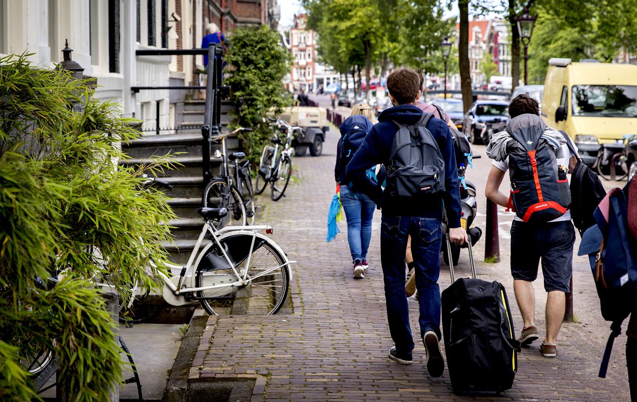 Meer boetes voor illegale woningverhuur Amsterdam 