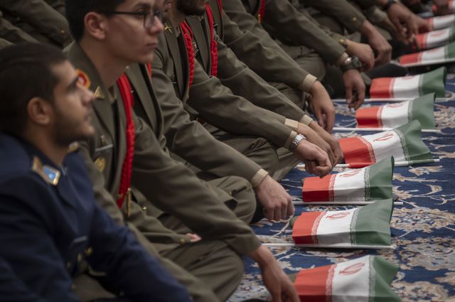 De ceremonie vindt plaats bij de begraafplaats van voormalig ayatollah Ruhollah Khomeini in het zuiden van Teheran.