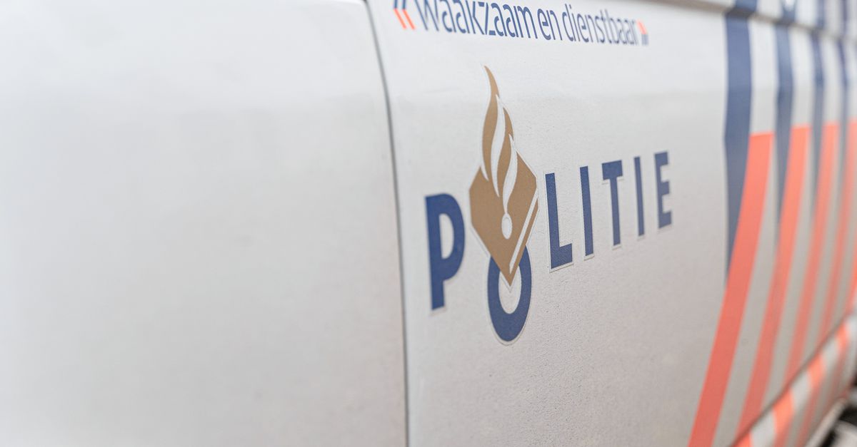 Drie agenten gewond bij vechtpartij woonwagenkamp Baarn.