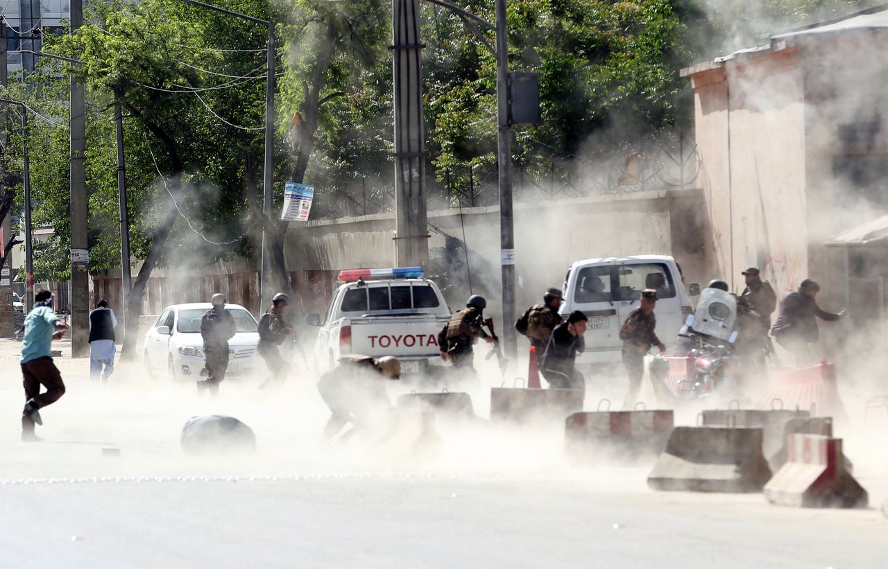 Zeker 25 doden bij aanslag in Kabul, onder wie journalisten 