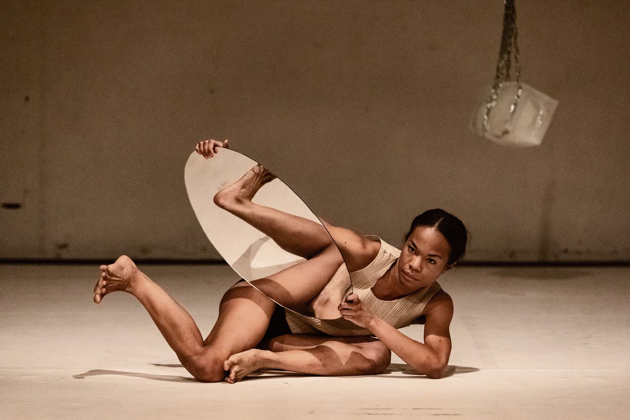 Danseres Lois Alexander: ‘Wat zie jij als je mij ziet?’ 