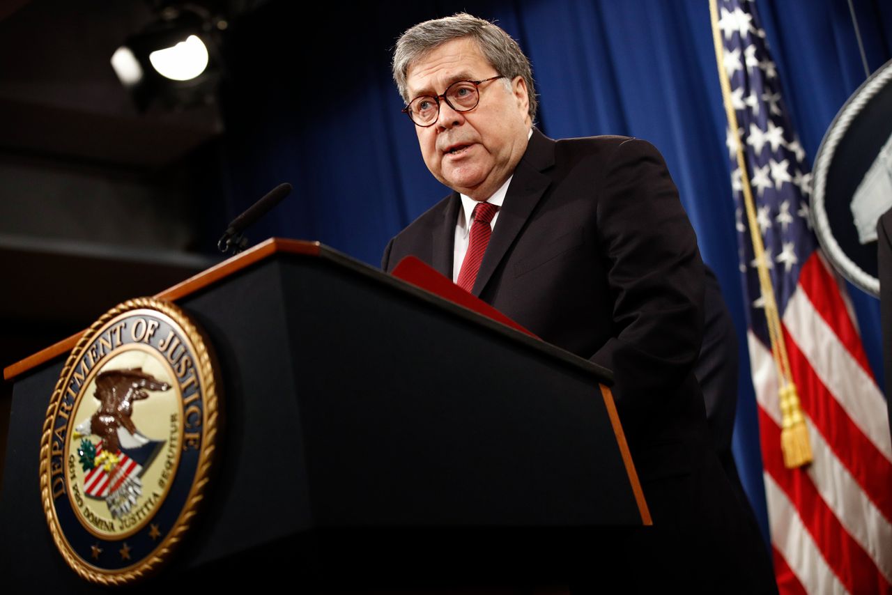 Barr verdedigt zijn uitleg over Mueller-rapport 