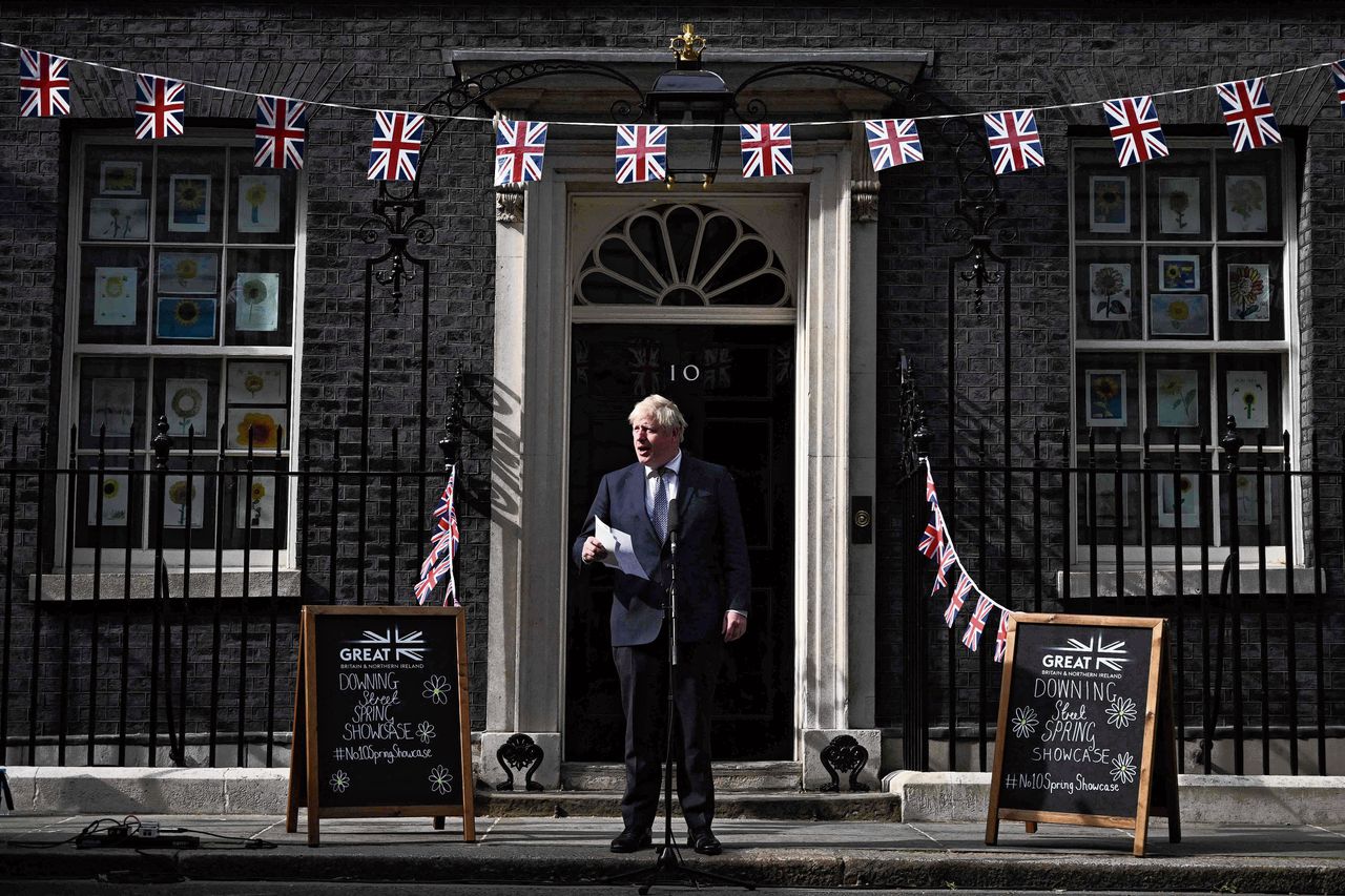 Johnson heeft Brits parlement ‘opzettelijk misleid’ in verweer tegen Partygate 