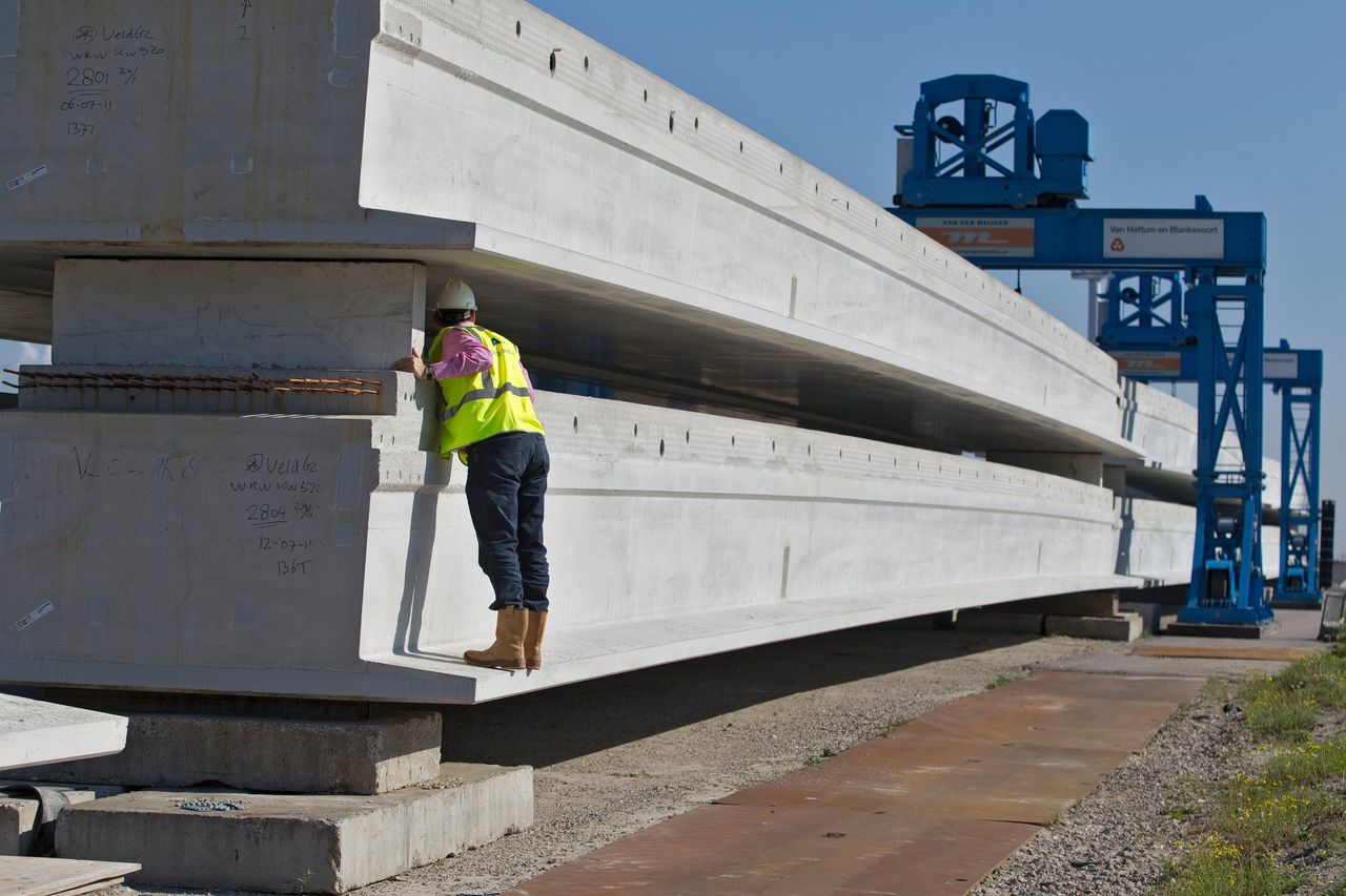 Betonbedrijf Rutte demonstreert een nieuwe manier om beton te recyclen.