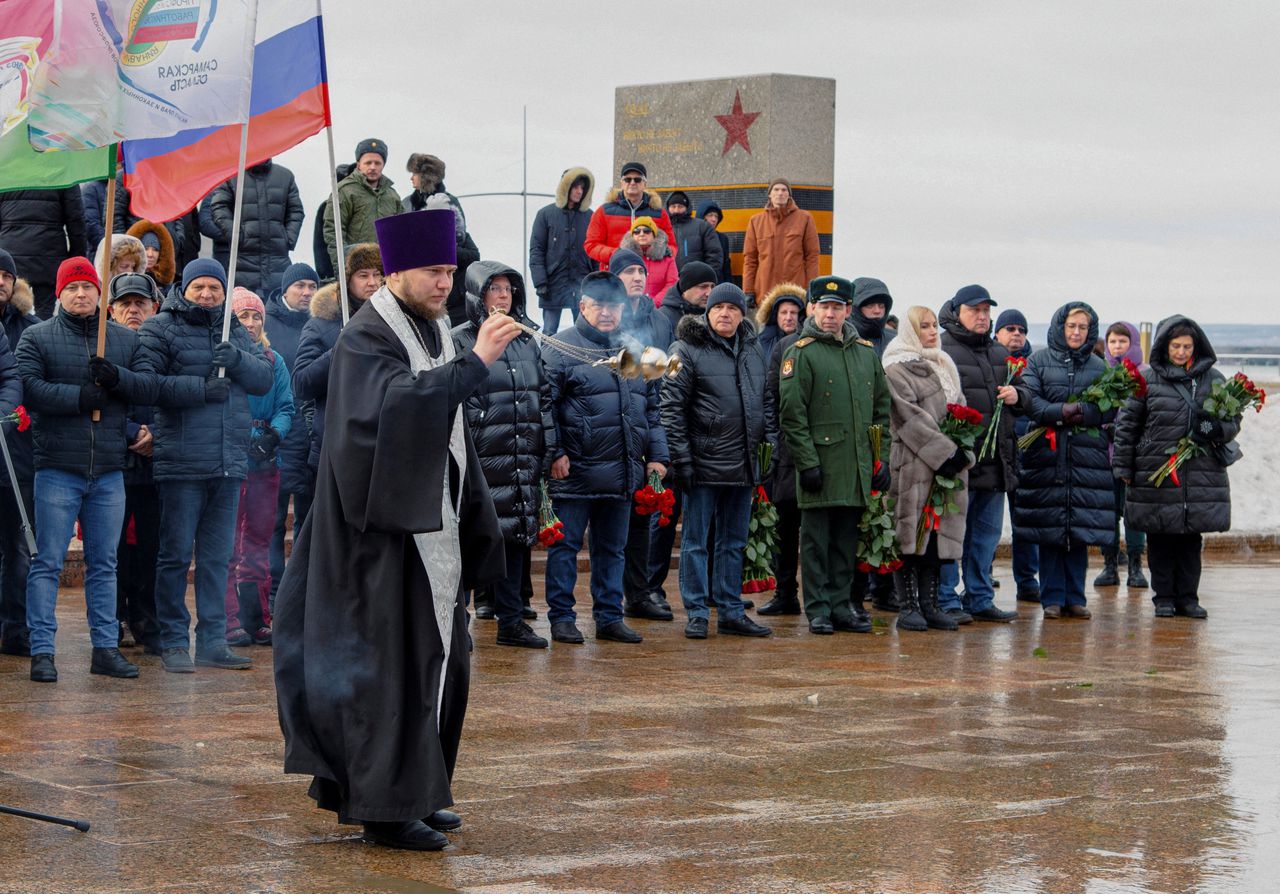 Naast rouwbeklag en de roep om wraak klinkt in Rusland kritiek op de legertop 