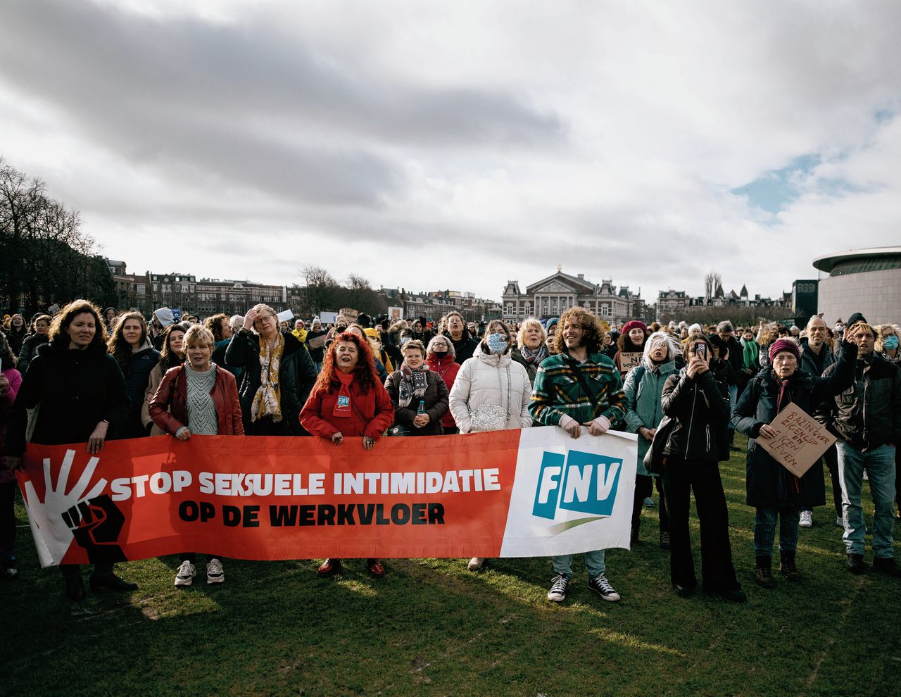 Demonstratie tegen grensoverschrijdend gedrag op het Museumplein in Amsterdam, eind januari.