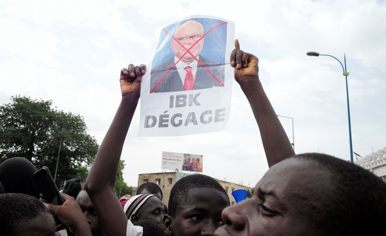 Op 5 juni in Bamako riepen aanhangers van de oppositie om het vertrek van president Keïta ('IBK' in de volksmond).