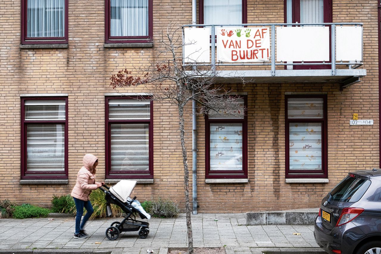 Protest tegen sloop woningen inTweebosbuurt in Rotterdam Afrikaanderwijk.
