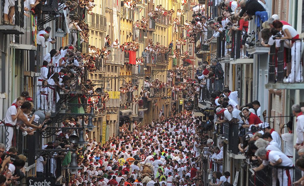 Daar gaan ze weer in Pamplona NRC