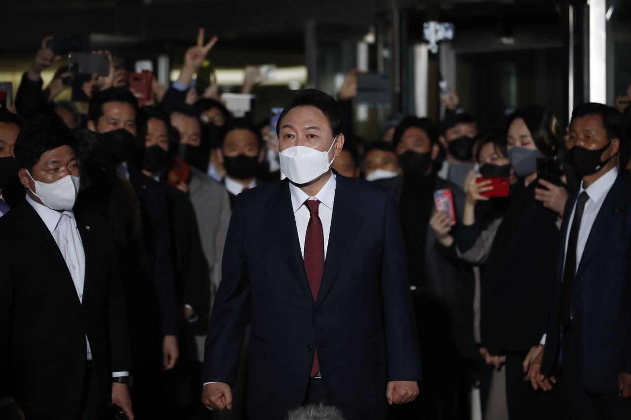 Conservatieve uitdager Yoon Suk-yeol wint presidentsverkiezingen Zuid-Korea 